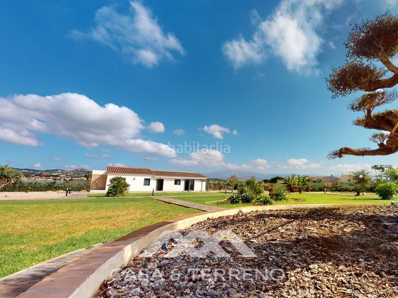 Foto bdca4afb-1e31-47a7-8798-16623662adb1. Casa in Almayate Bajo