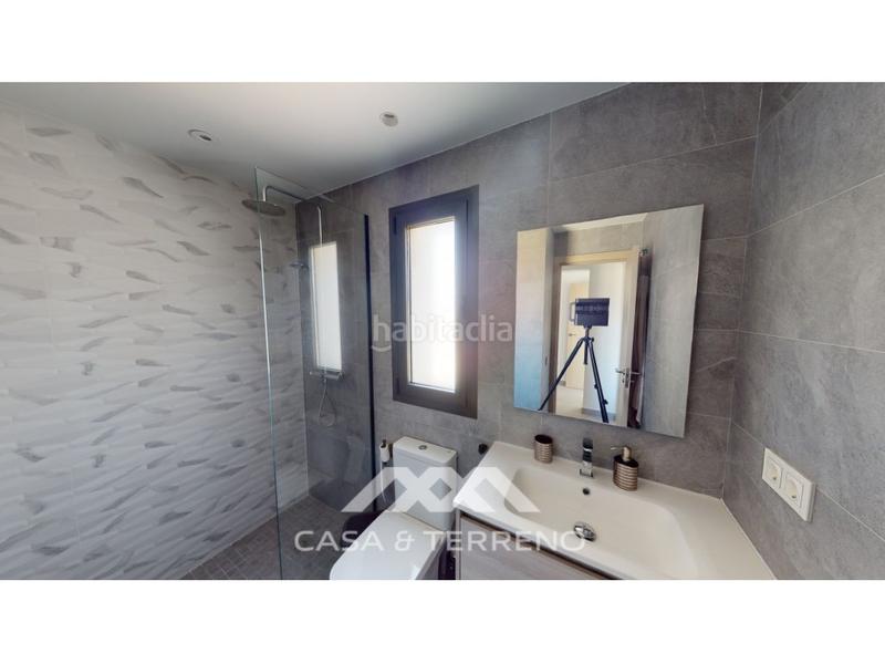 Foto c2677ee6-c8af-4aa6-80f6-0e98985eef7d. Casa in Almayate Bajo