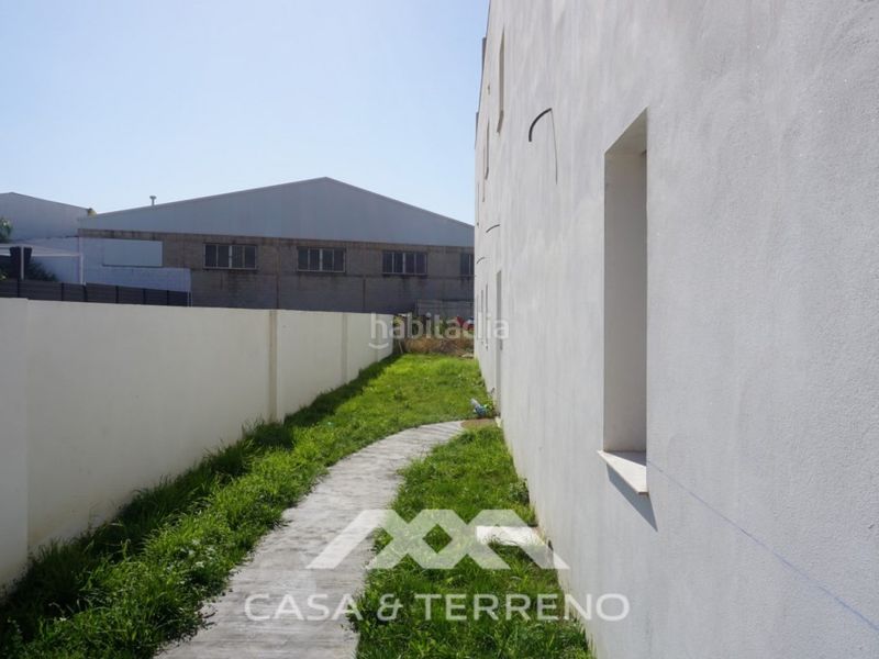 Foto fb1bb040-a0f3-421b-9feb-b0df8a4f0849. Casa amb aparcament a Camino Algarrobo - Las Arenas Vélez - Málaga