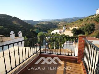 Casa en Árchez. Adosado en archez