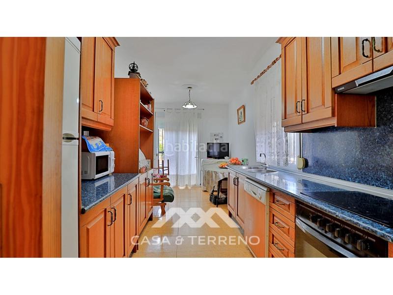 Foto 12691941-0b0a-4588-9cdf-1204e5703f29. Casa amb aparcament a Alfarnatejo