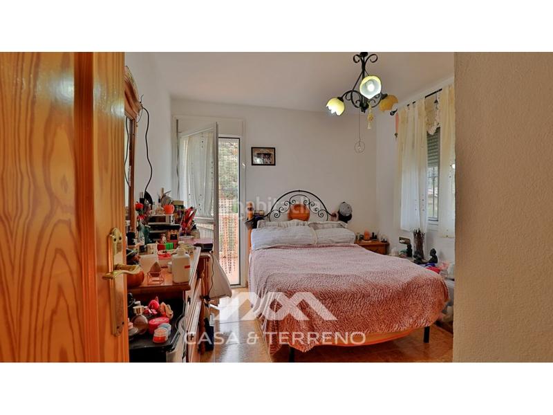 Foto 3e83e049-c608-4725-ba36-994c2d8176f6. Casa amb aparcament a Alfarnatejo