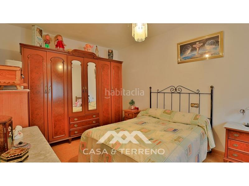 Foto abe1cd5f-2b54-4e99-954d-cd94e1b22838. Casa amb aparcament a Alfarnatejo