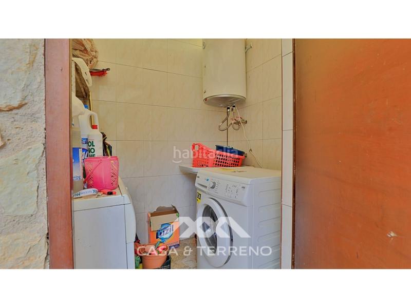 Foto d285faf7-ccac-40a6-a954-1edd0a257736. Casa amb aparcament a Alfarnatejo