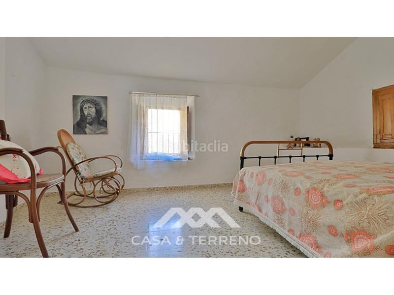 Foto e6038753-ec11-4db2-94f5-44d4ded330c4. Masia a Comares