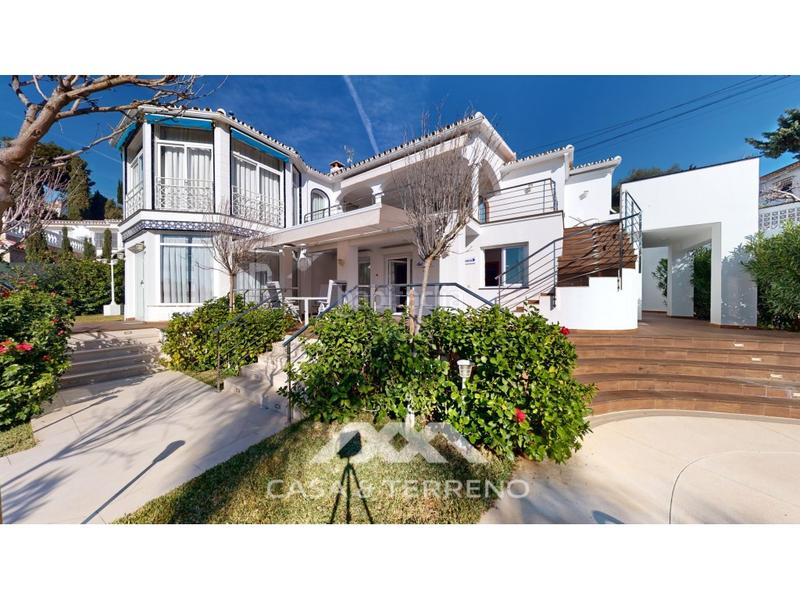 Foto 346fc966-65b1-442a-b46e-b4eb31d9060c. Maison avec parking piscine dans Caleta de Velez