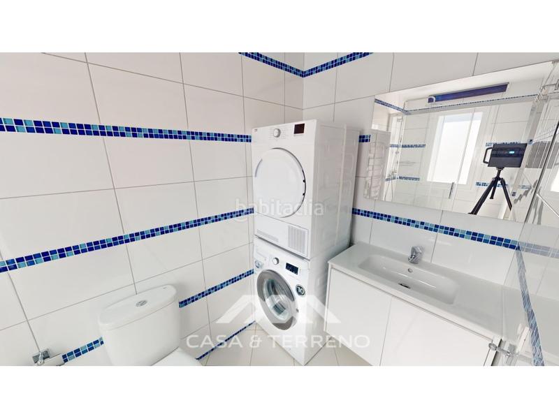 Foto 40ad9cc2-5518-46da-8687-057cbb7c82bd. Maison avec parking piscine dans Caleta de Velez