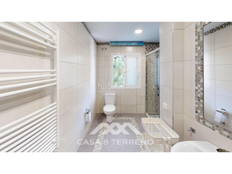 Foto 9ceb9fc8-6ac7-4fb0-b234-02db272e51a2. Maison avec parking piscine dans Caleta de Velez