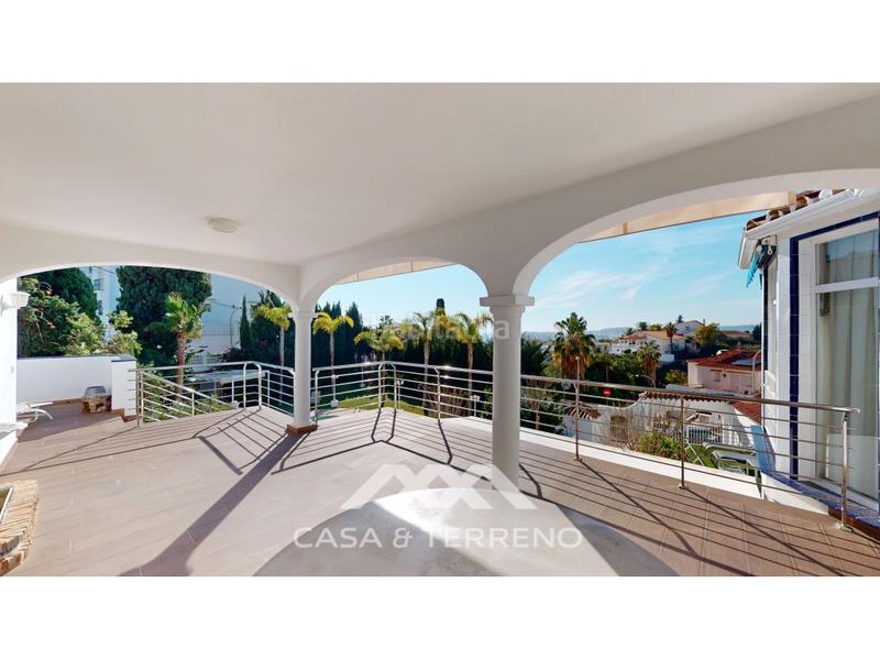 Foto cd5682b7-a9cb-42db-9dc0-b56de56a0b6d. Maison avec parking piscine dans Caleta de Velez