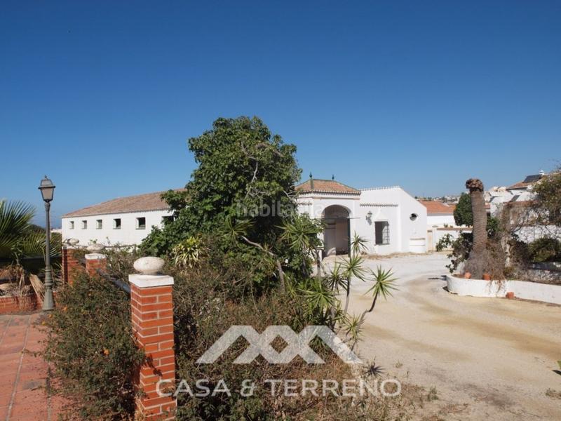 Foto ff3f19cb-a4ae-41b3-8e68-7d19a2bd08a1. Terreny residencial a Almayate Bajo