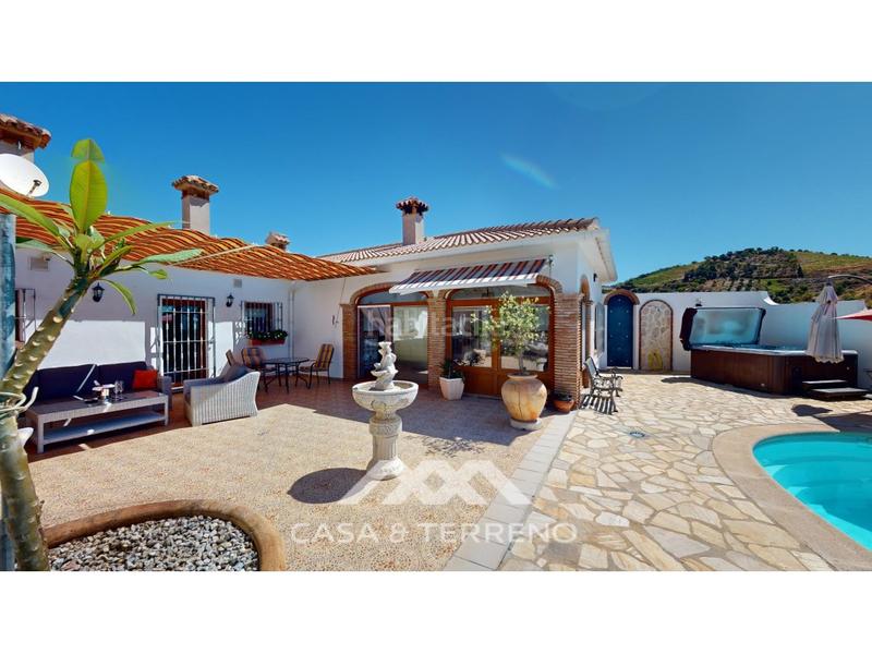 Foto 2f474611-0983-49b6-b7d7-b24cc8b63ba8. Casa se vende villa, , málaga, andalucía en Iznate