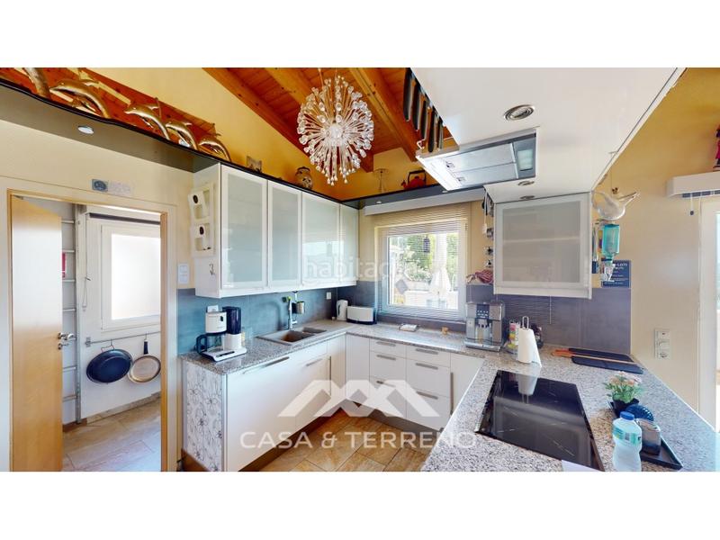 Foto 2e6b3724-9b07-47c5-bf55-d84d41597505. Casa amb calefacció aparcament piscina a Frigiliana