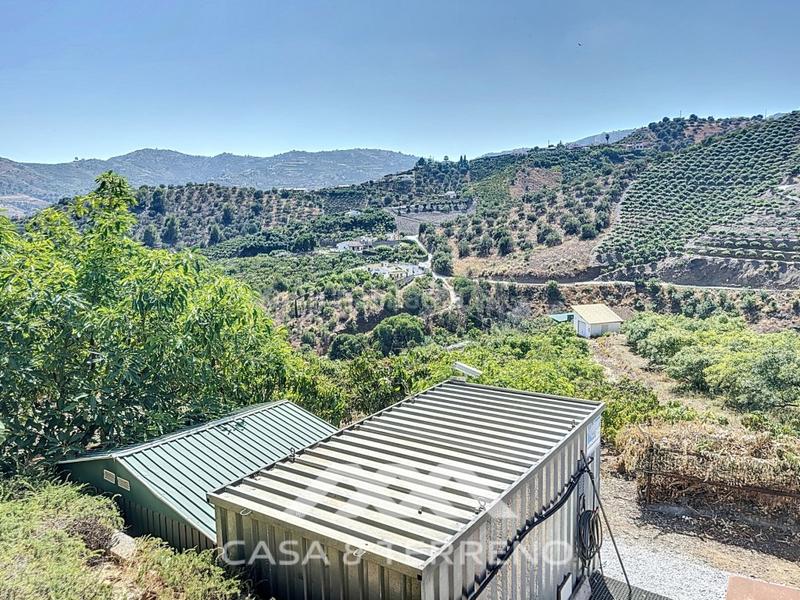 Foto 4d5ac3ee-bda5-47d7-8daa-79c6bb3df0a1. Casa amb calefacció aparcament piscina a Frigiliana