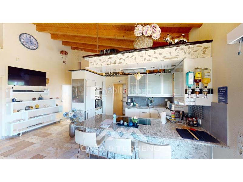 Foto 96c7d404-9022-4c67-b4c6-dd54d9bd1e91. Casa amb calefacció aparcament piscina a Frigiliana