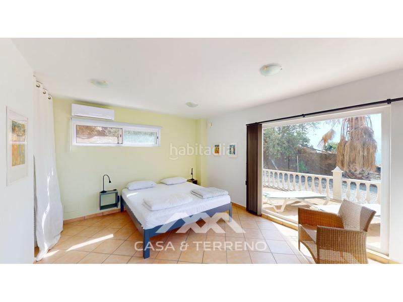 Foto 42547ffc-ee4d-4bca-a8ad-5f4e1292d7bf. Casa amb aparcament piscina a Algarrobo pueblo Algarrobo