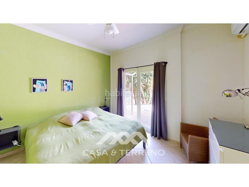 Foto 6a70d2f4-3d10-489b-a2b2-87e23aaebcb7. Casa amb aparcament piscina a Algarrobo pueblo Algarrobo