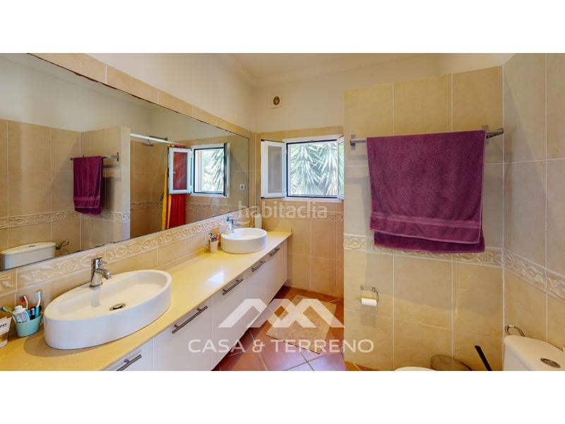 Foto 782cfc2e-b4e6-4e22-bc24-01a8e0bbf657. Casa amb aparcament piscina a Algarrobo pueblo Algarrobo