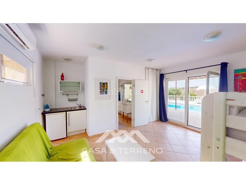 Foto a4ae4891-3296-40a6-9310-4a77caa8ea7a. Casa amb aparcament piscina a Algarrobo pueblo Algarrobo