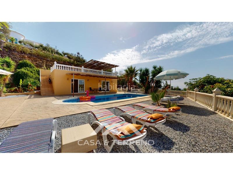 Foto c59723a9-a1fa-4671-9642-f85b12579ed0. Casa amb aparcament piscina a Algarrobo pueblo Algarrobo