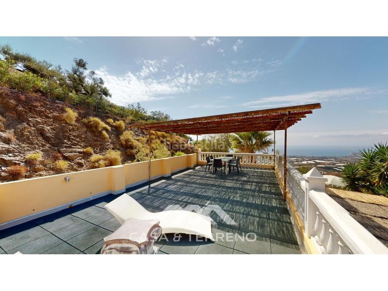 Foto c5d02a40-7c5d-4c24-9889-54039d89e763. Casa amb aparcament piscina a Algarrobo pueblo Algarrobo