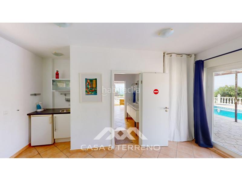 Foto dfe2d52e-2a7f-40a8-a800-112228d1d94b. Casa amb aparcament piscina a Algarrobo pueblo Algarrobo