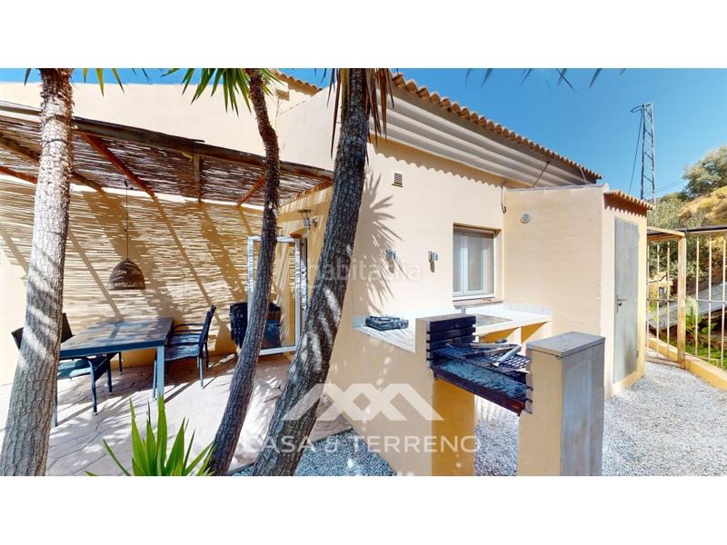 Foto e5c99193-3e4d-4ace-8853-0177dfadee54. Casa amb aparcament piscina a Algarrobo pueblo Algarrobo