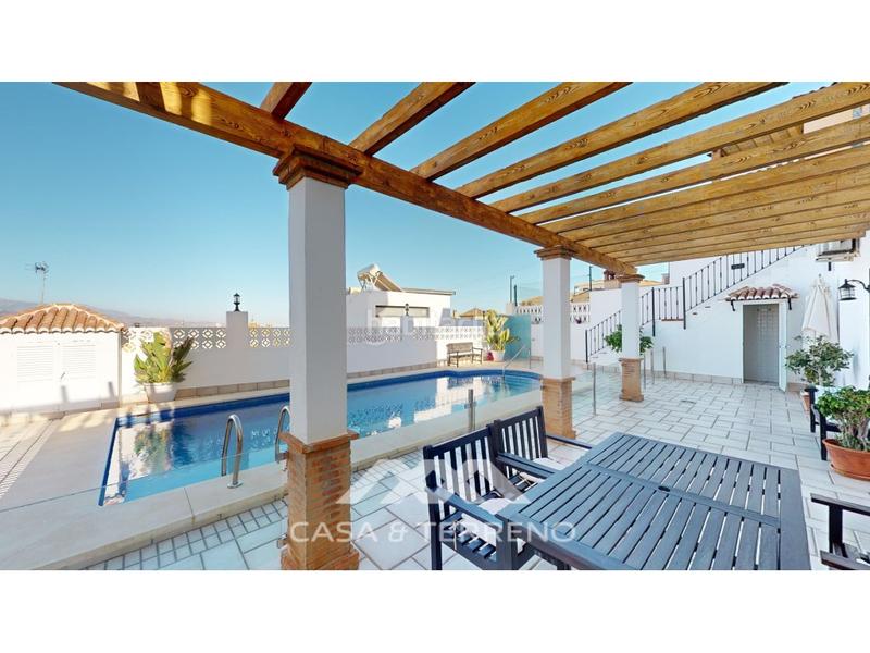 Foto 73dc6e5c-95ae-4442-aca0-ae851583b7f3. Xalet amb aparcament piscina a Viña Málaga Torre del Mar