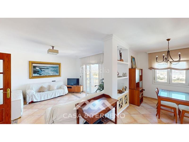 Foto 77eb9c9e-25d6-4558-af62-992397e258ef. Xalet amb aparcament piscina a Viña Málaga Torre del Mar