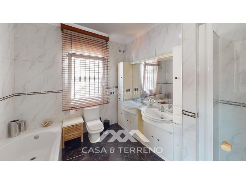 Foto 7b974b15-1517-4497-934d-9bfaa400ad08. Xalet amb aparcament piscina a Viña Málaga Torre del Mar