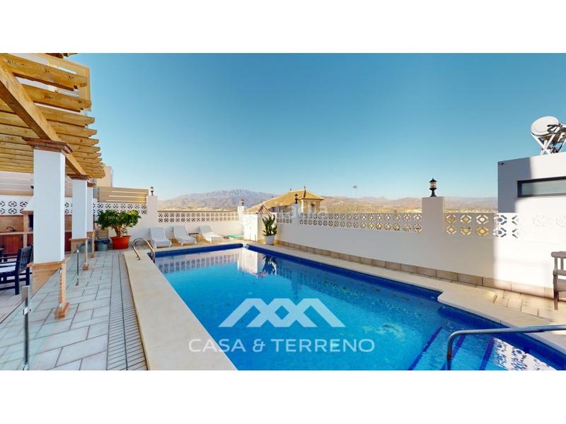 Foto a4285ff8-ba1d-42bb-8549-d410a2c9a94c. Xalet amb aparcament piscina a Viña Málaga Torre del Mar