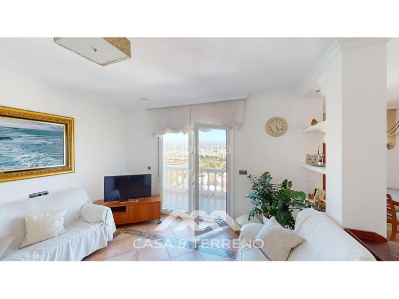 Foto c8a9a747-eeb9-40dd-b666-751b89bb05d1. Xalet amb aparcament piscina a Viña Málaga Torre del Mar