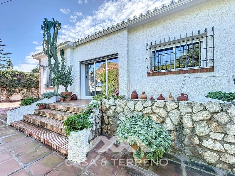 Foto 4ed88c57-2df5-4137-923a-ee3087faa375. Casa con parcheggio in Almayate Bajo