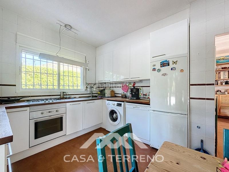 Foto 53500a22-78f3-43c2-b137-356efb3b1539. Casa con parcheggio in Almayate Bajo