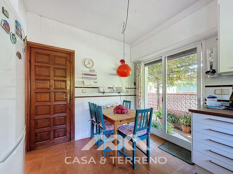 Foto ce5da690-37b6-4c8c-904a-d51483dc87aa. Casa con parcheggio in Almayate Bajo