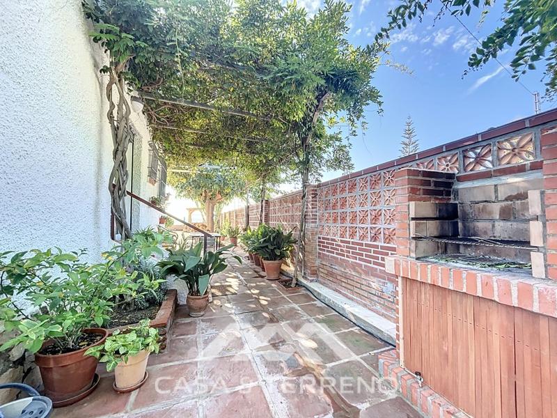 Foto e2277996-aed2-4c45-a3c9-83461613c193. Casa con parcheggio in Almayate Bajo