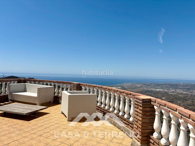 Foto 83823cdd-8520-45bb-8957-3535b8b9eb51. Casa se vende exclusiva villa con impresionantes vistas panorámicas al mar y a las montañas, que combina una vida de lujo con el más al en Arenas
