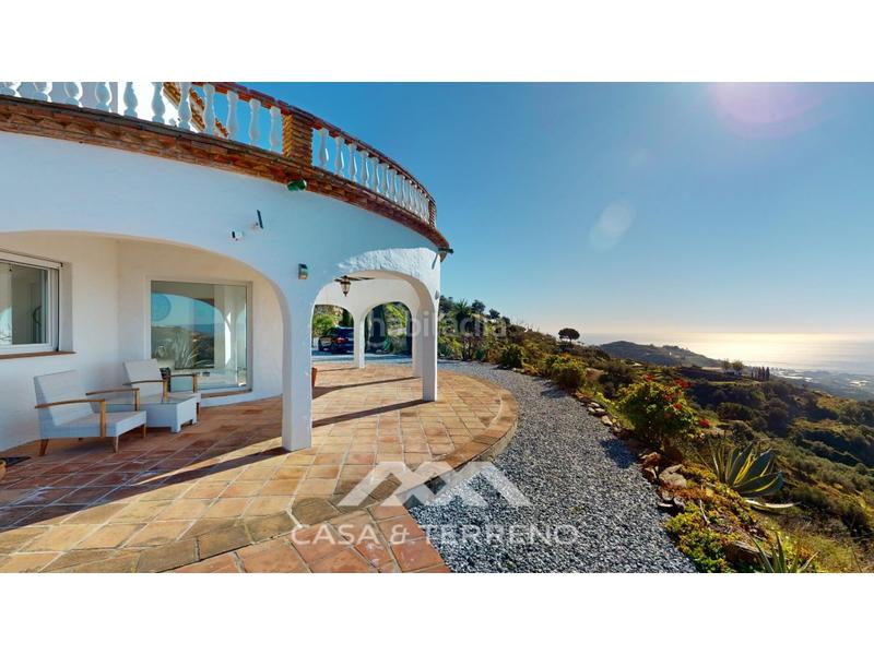 Foto ed6ecf68-156c-490a-9e01-88ba337ba348. Casa se vende exclusiva villa con impresionantes vistas panorámicas al mar y a las montañas, que combina una vida de lujo con el más al en Arenas