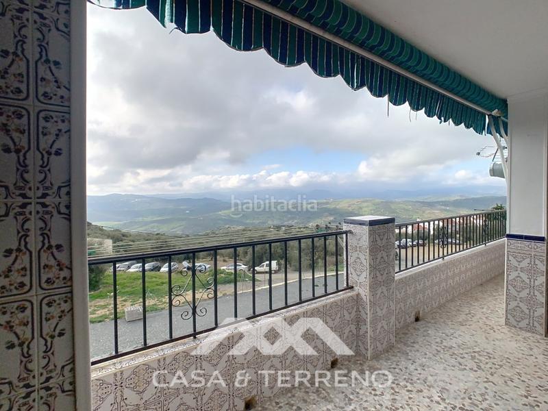 Foto 2079d524-c0a7-4839-aec1-d131b65e3cfa. Maison avec parking dans Periana