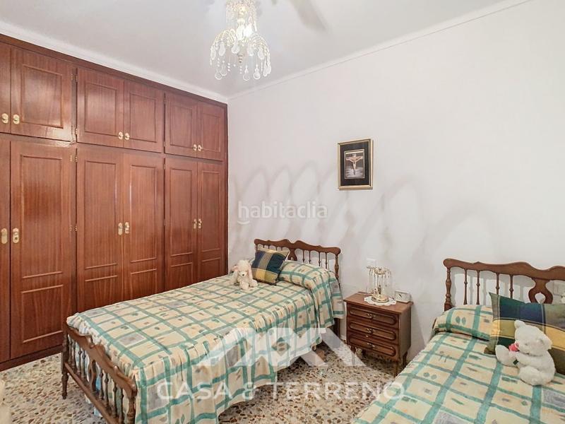 Foto 4159d450-dbdb-494c-8edf-5bbfdb7c53bc. Maison avec parking dans Periana