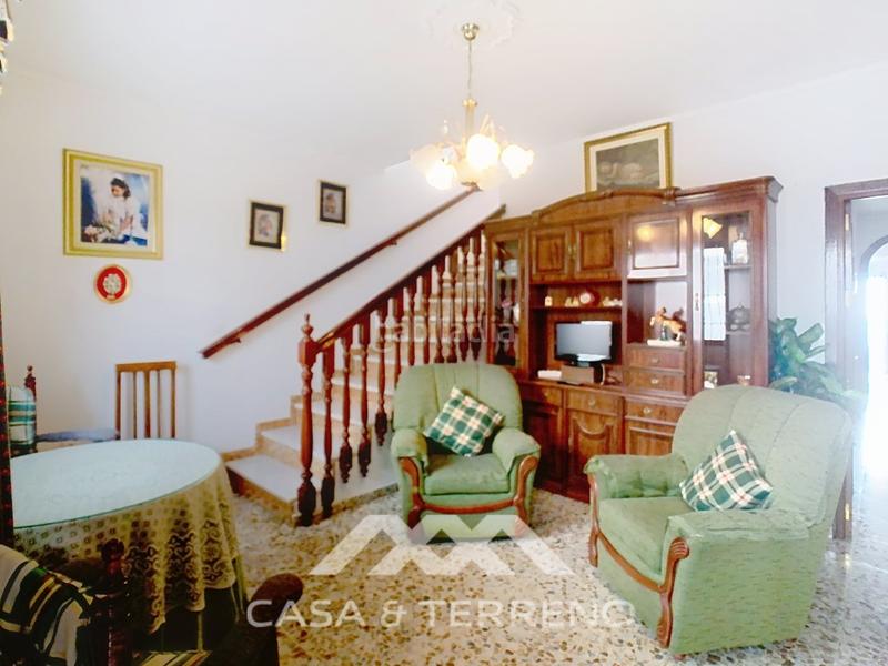 Foto 966f032c-e937-4ca6-aee5-5be67459f49e. Maison avec parking dans Periana