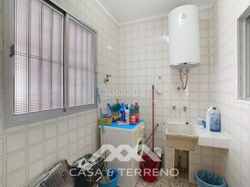 Foto bc907c83-7e5f-4e20-83f0-b1bd12b8c248. Maison avec parking dans Periana