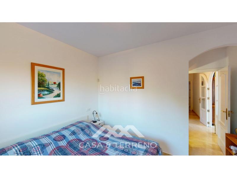 Foto 01de6201-21d8-44a4-997e-1a058a88ef91. Casa se vende elegante villa con jardín y piscina , málaga en Algarrobo