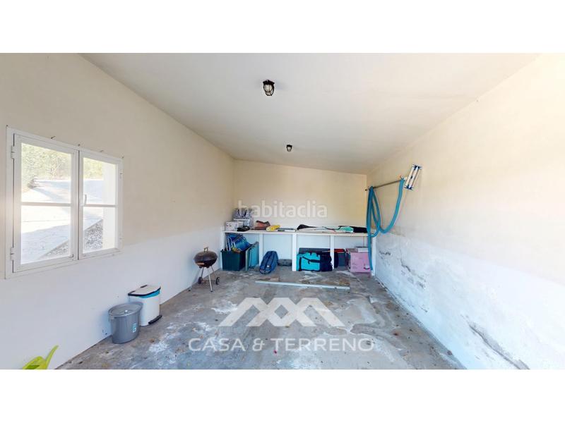 Foto 0cc55e1b-22c9-4e20-af6e-1cb70428b897. Casa se vende elegante villa con jardín y piscina , málaga en Algarrobo