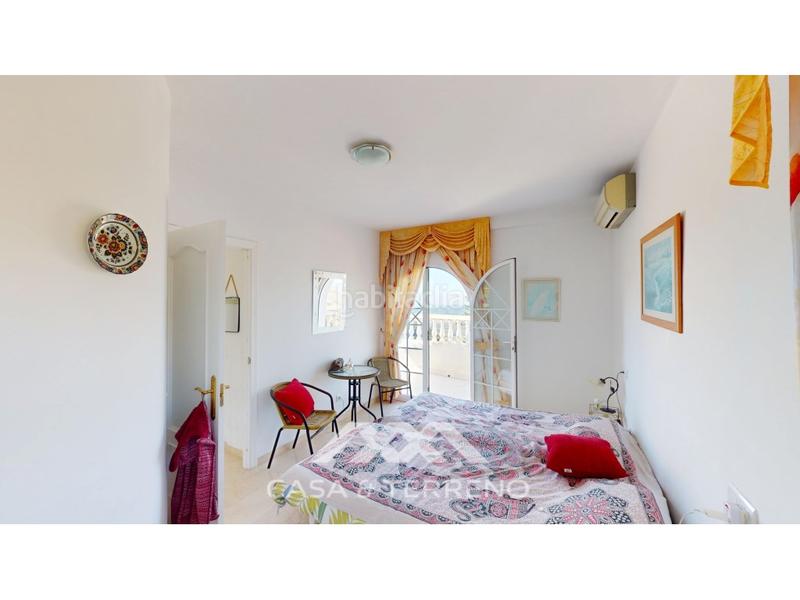 Foto 361fe35b-bd2a-470e-a140-914f94a099e2. Casa se vende elegante villa con jardín y piscina , málaga en Algarrobo