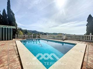 Xalet  N/a. Se vende impresionante villa con patio andaluz, vistas panorámic