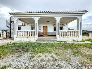 Maison  N/a. Se vende chalet en chilches  un lugar para sentirse bien con vis