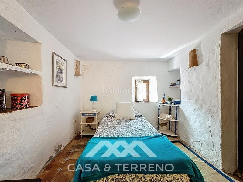 Foto a76389ad-2f86-482b-9ade-e6860a637db1. Masia amb piscina a Comares