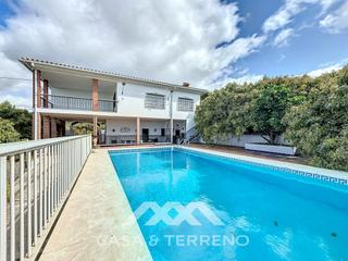 Masía  N/a. Se vende casa de campo con vistas al mar y gran parcela en almay