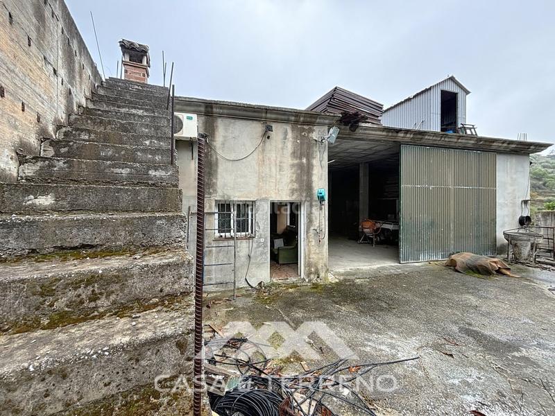 Foto 0bb71292-d6b3-48d2-8538-6807bb8ab42c. Industrial building in Arenas