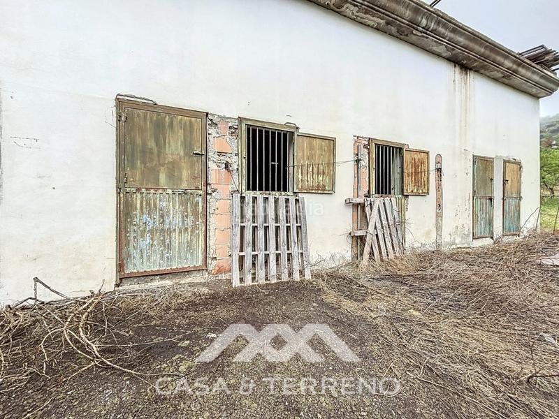 Foto 53fa18c7-557c-4c22-9408-b300facba349. Industrial building in Arenas